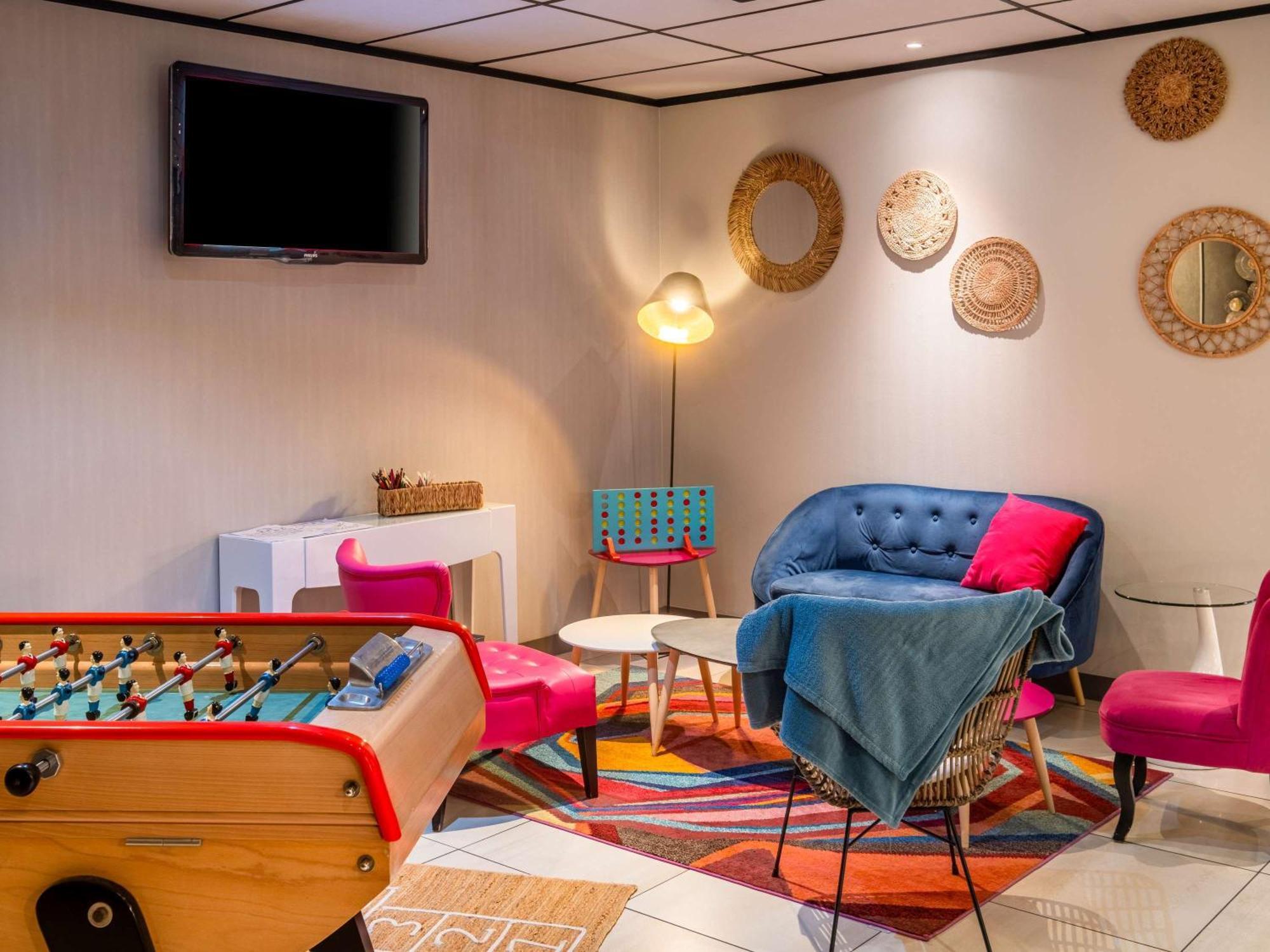 Hotel Ibis Styles Blois Centre Gare Exterior foto