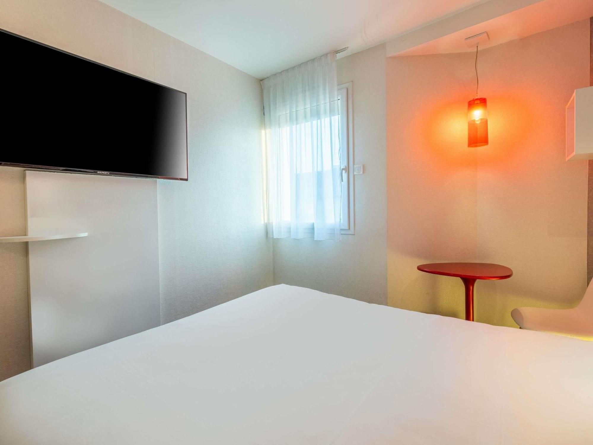 Hotel Ibis Styles Blois Centre Gare Exterior foto